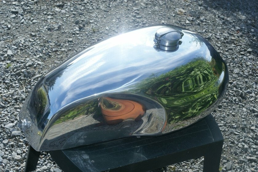 Reproduction motorcycle fuel tanks discount